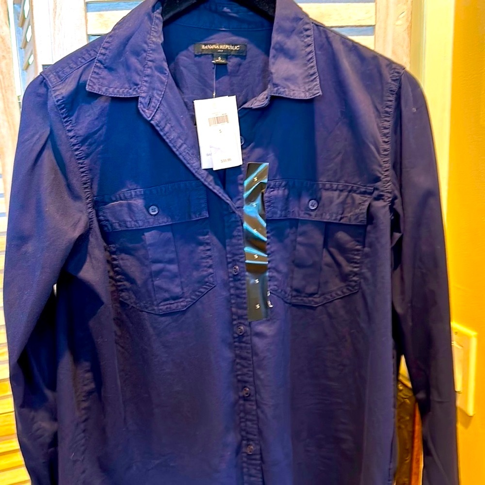New Banana Republic long sleeve button down